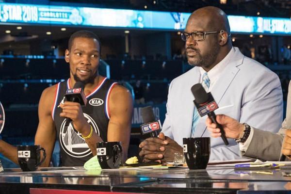 也反映出球 也反映出球